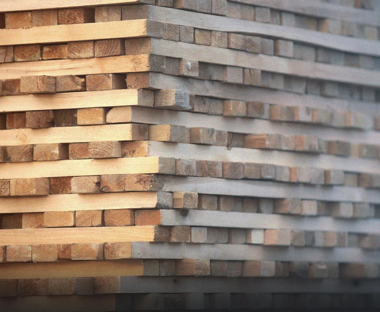 Timber and furniture elements production and distribution